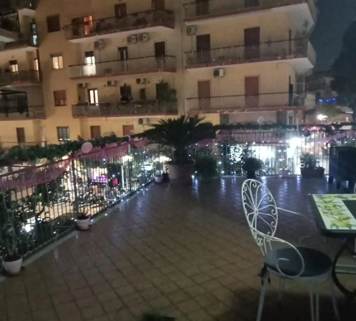 La Terrazza Di Monica & Teresa Bed & Breakfast Portici