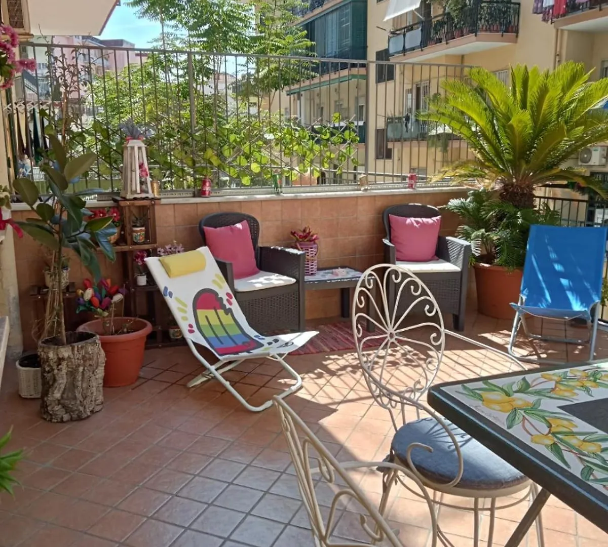 La Terrazza Di Monica & Teresa Bed & Breakfast Portici