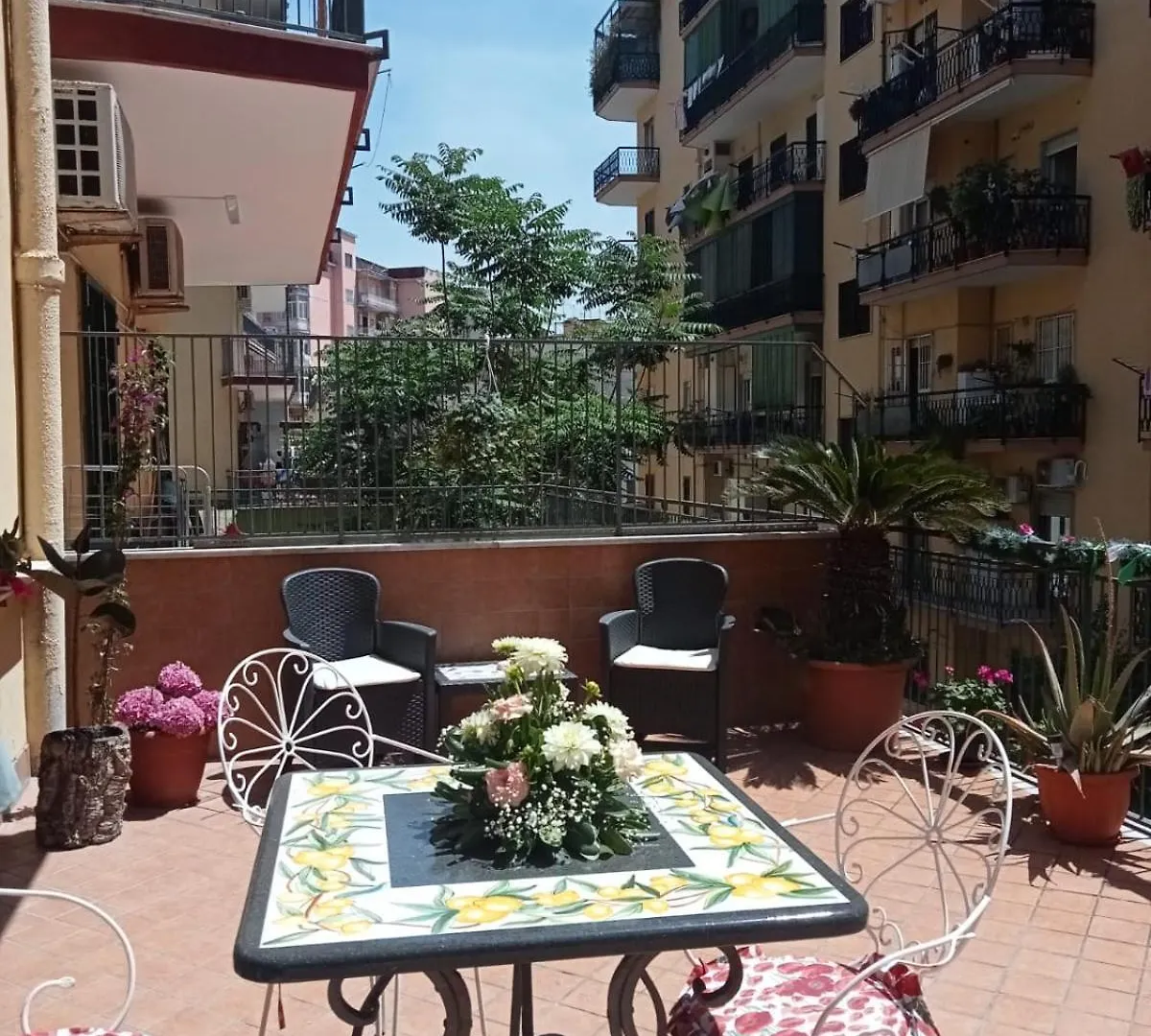 La Terrazza Di Monica & Teresa Bed & Breakfast Portici 0*,